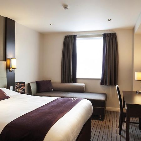 Premier Inn Tring Eksteriør billede