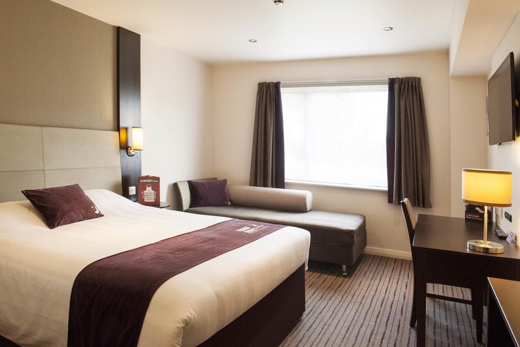 Premier Inn Tring Værelse billede