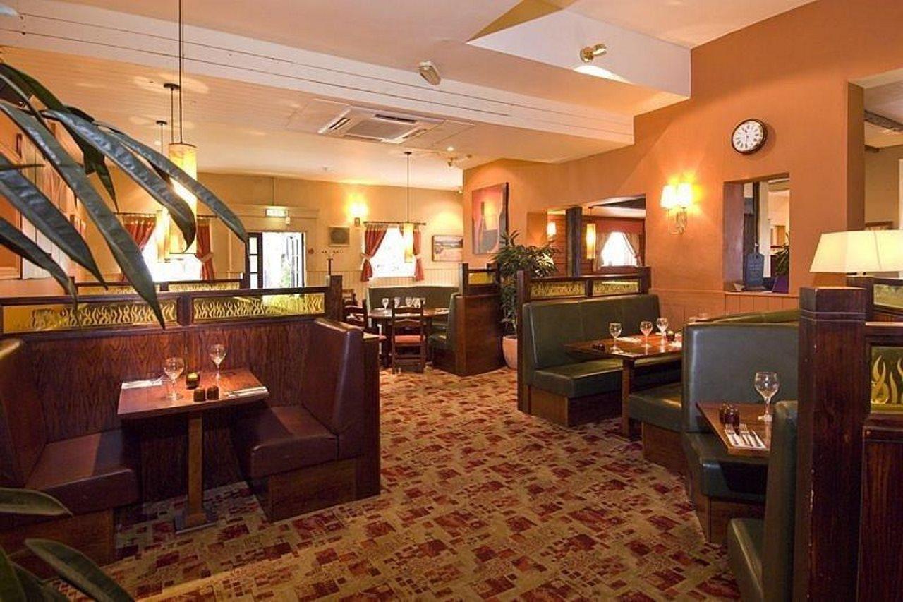 Premier Inn Tring Eksteriør billede